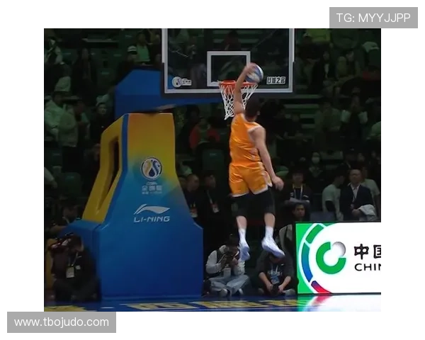 张鼎岩加赛绝杀夺CBA扣篮冠军