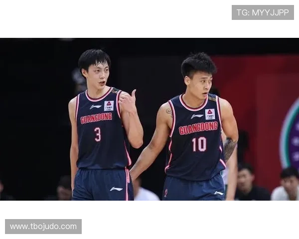 广东赛前变杜锋缺席胡明轩休战 广东赛前变杜锋缺席胡明轩休战